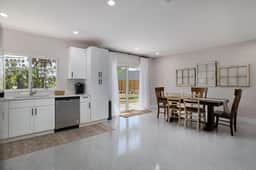 887 Casa Ybel Unit B