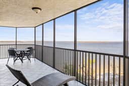 Harbour Tower 417