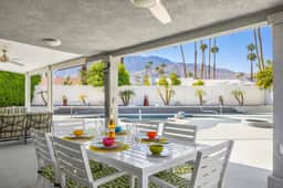 3112 E San Martin