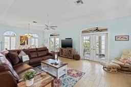 144 Mango St