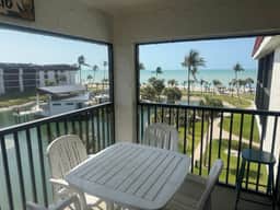 Pointe Santo B45