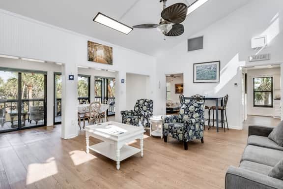 3926 Coquina