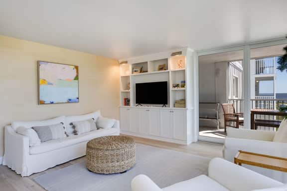 Island Beach 320B