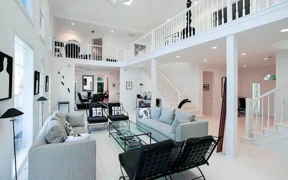 489 Sawgrass Place