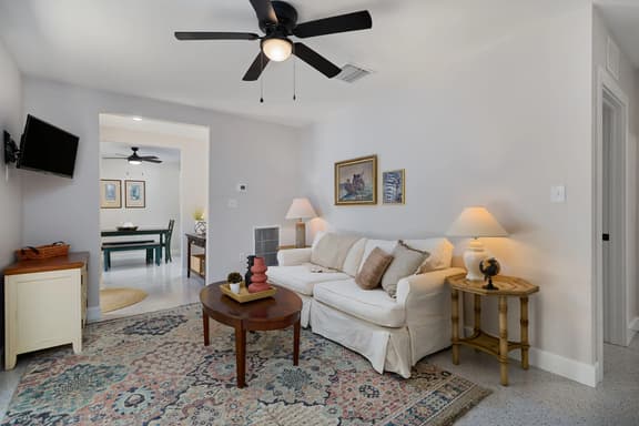887 Casa Ybel A