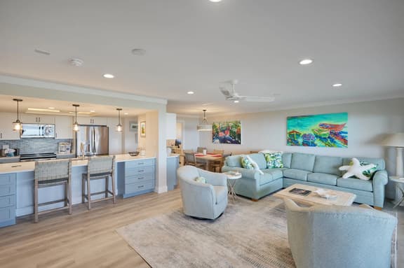 Gulfside Place 325