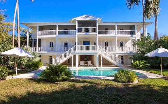 489 Sawgrass Place